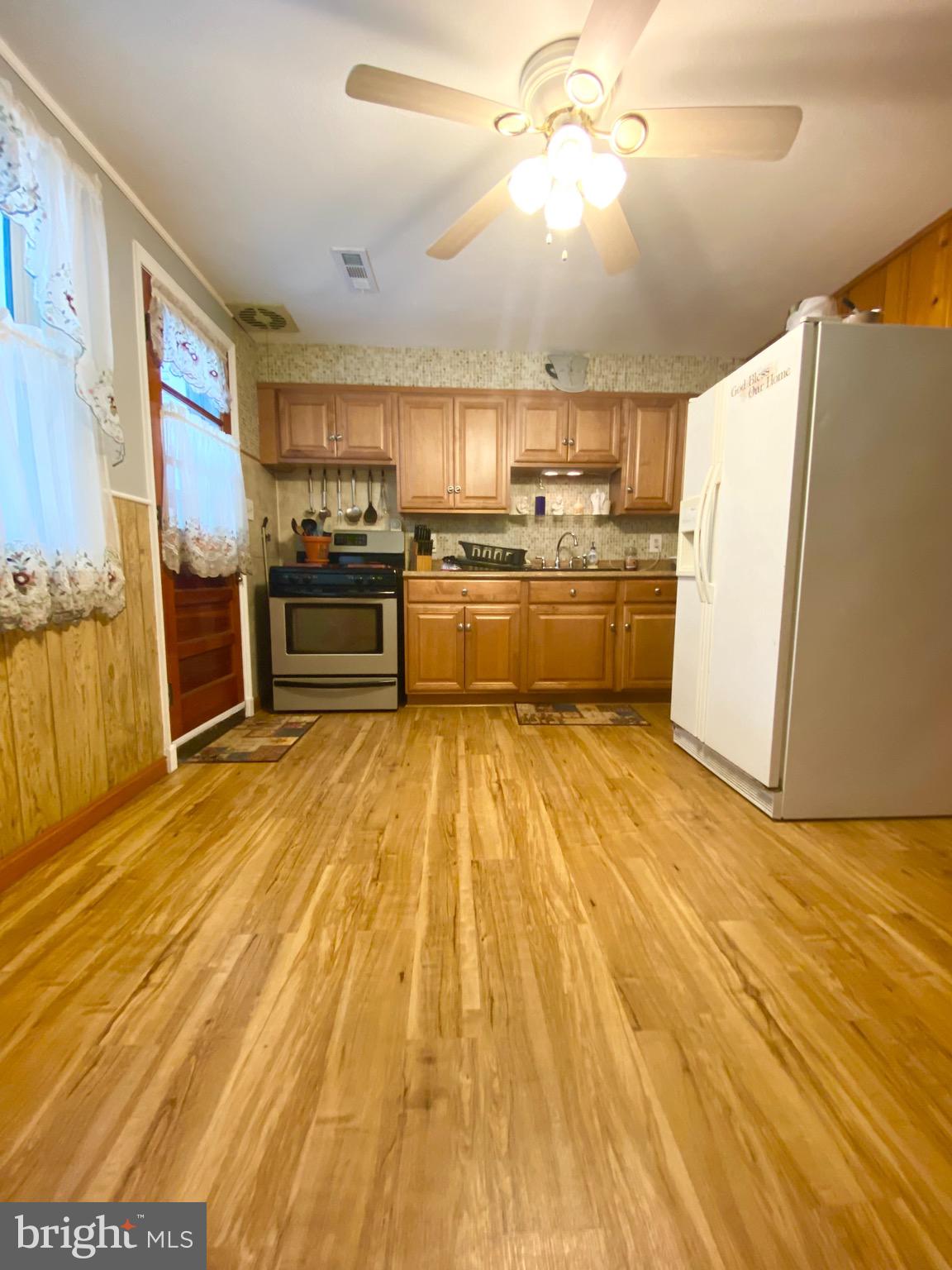 2218 Searles Road Baltimore, MD 21222 - Photo 6 of 17