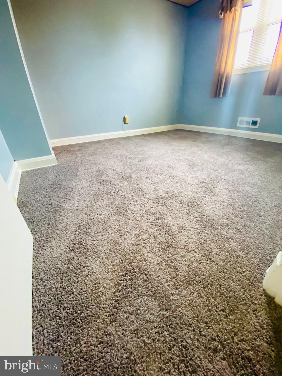 2218 Searles Road Baltimore, MD 21222 - Photo 10 of 17