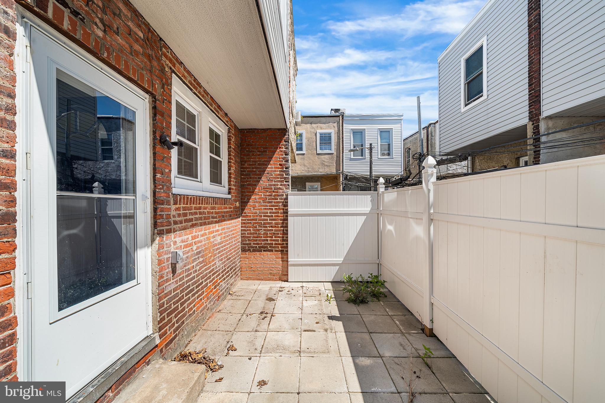 2310 Fernon Street Philadelphia, PA 19145 - Photo 10 of 29