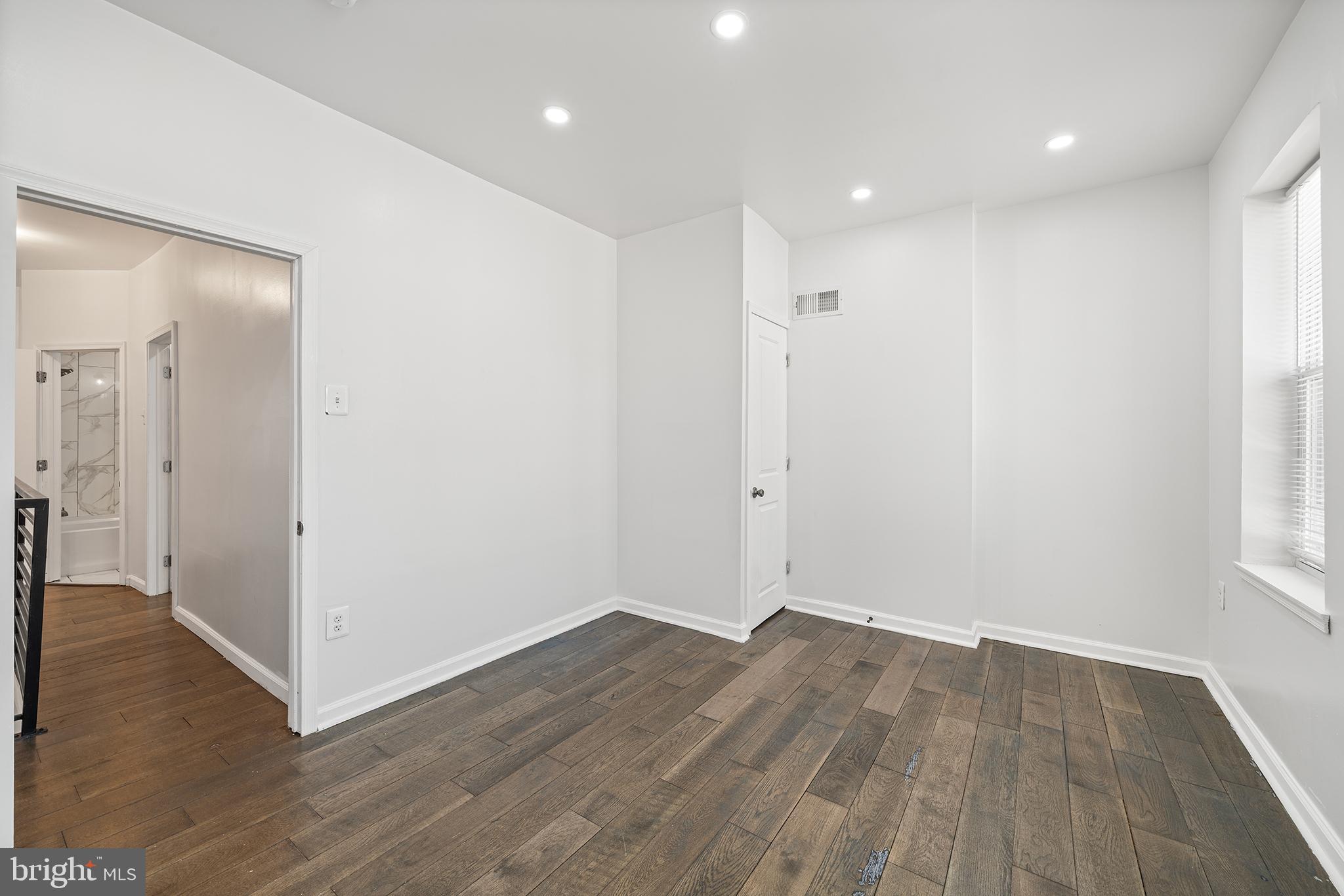 2310 Fernon Street Philadelphia, PA 19145 - Photo 16 of 29