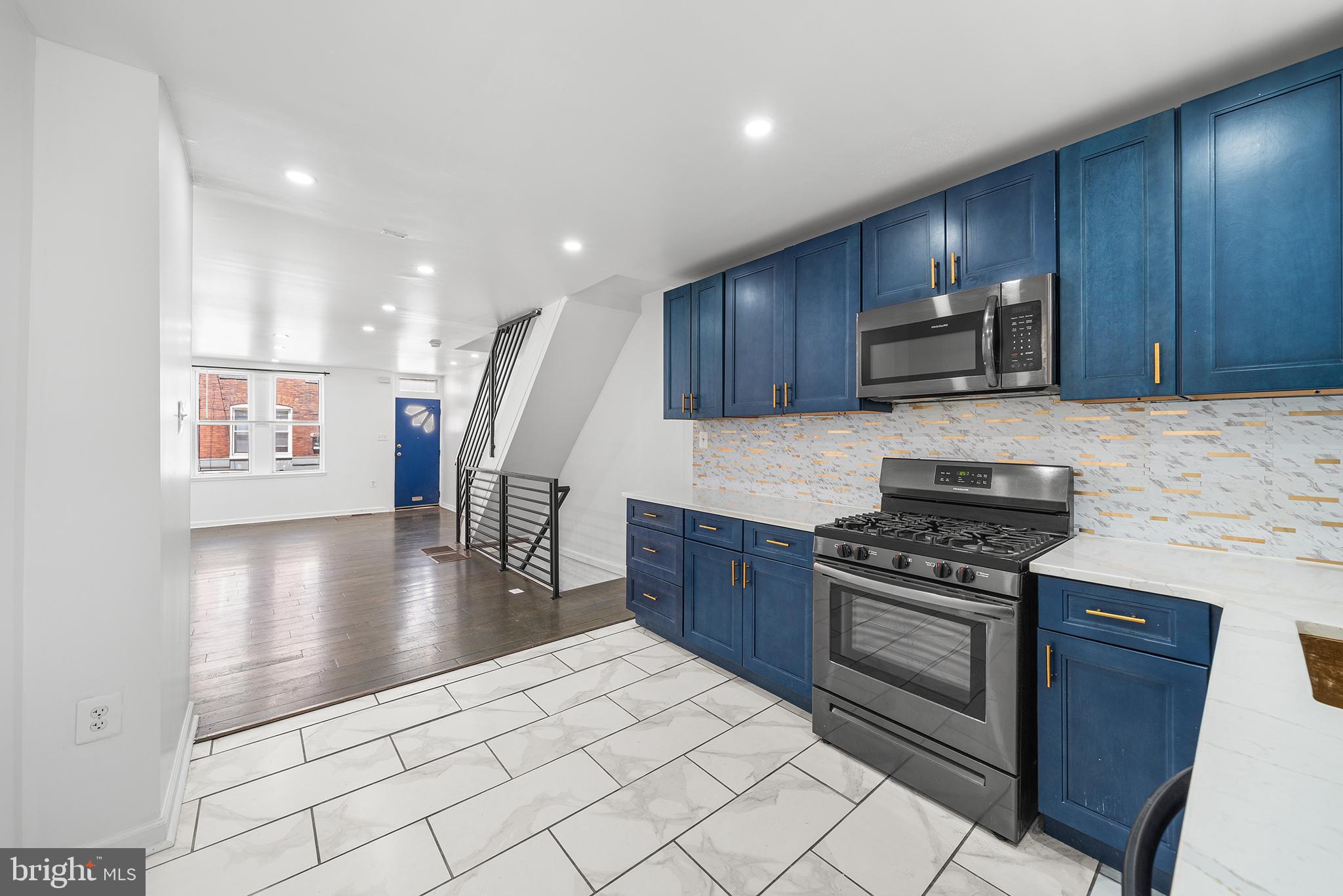 2310 Fernon Street Philadelphia, PA 19145 - Photo 8 of 29