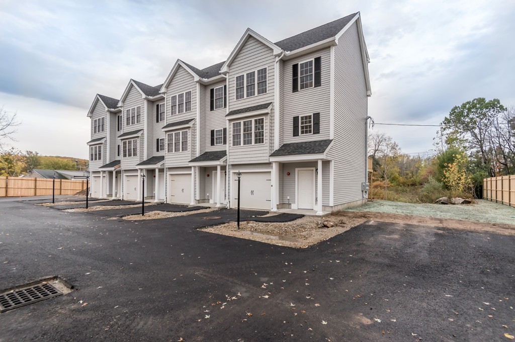 2 Cross Road, Unit 4 Haverhill, MA 01835 - Photo 21 of 24 Gallery Image 21