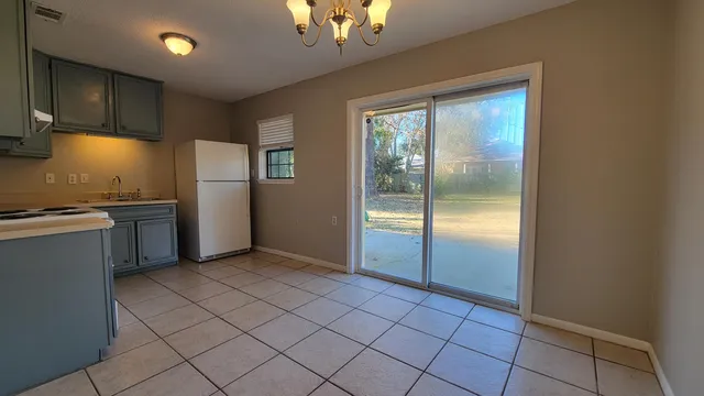 $2,400 | 709 Whippoorwill Lane, Destin, FL 32541