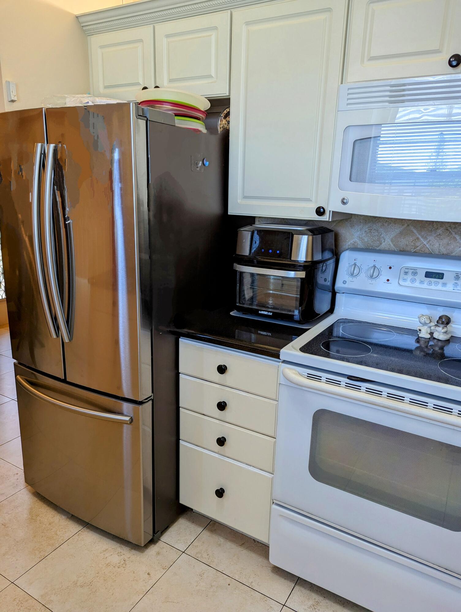 243 Suffolk F, Unit 243 Boca Raton, FL 33434 - Photo 6 of 26 PXL_20230403_181848293~3