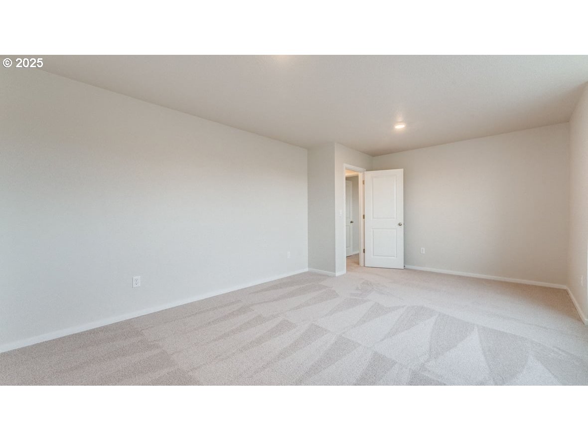 2923 V Street Springfield, OR 97477 - Photo 29 of 34