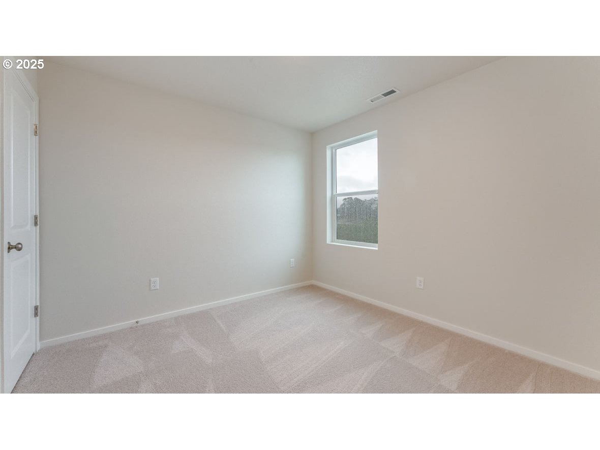 2923 V Street Springfield, OR 97477 - Photo 30 of 34