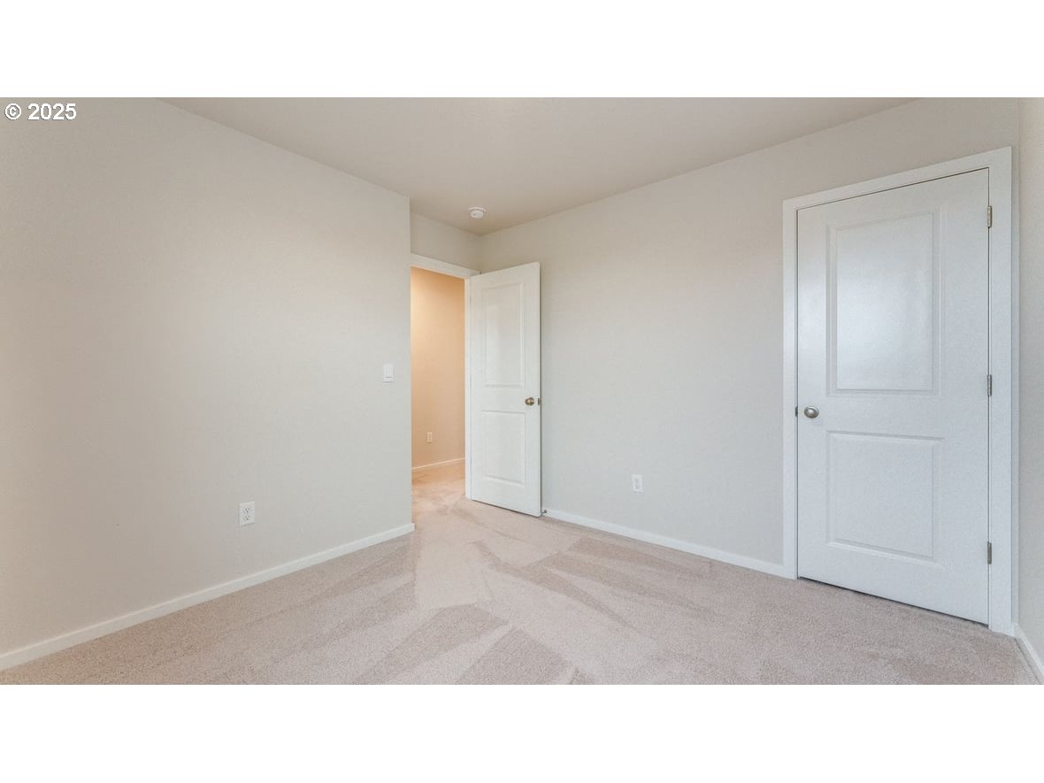 2923 V Street Springfield, OR 97477 - Photo 31 of 34