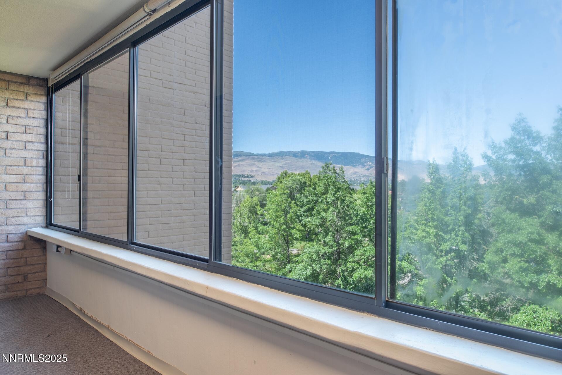 1200 Riverside Drive, Unit 1213 Reno, NV 89503 - Photo 6 of 27 1213 photo 6