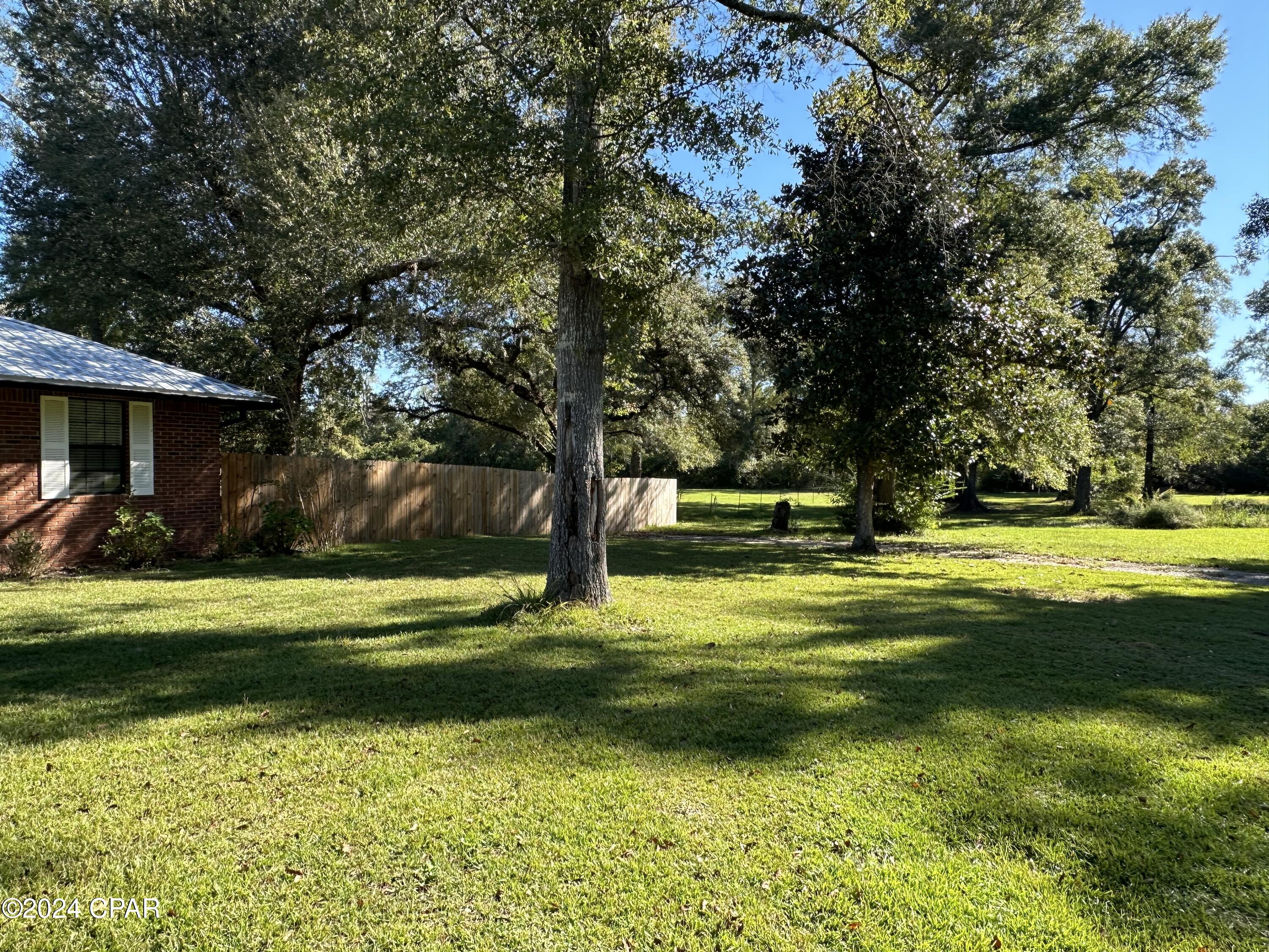 3054 Henderson Road Cottondale, FL 32431 - Photo 4 of 41