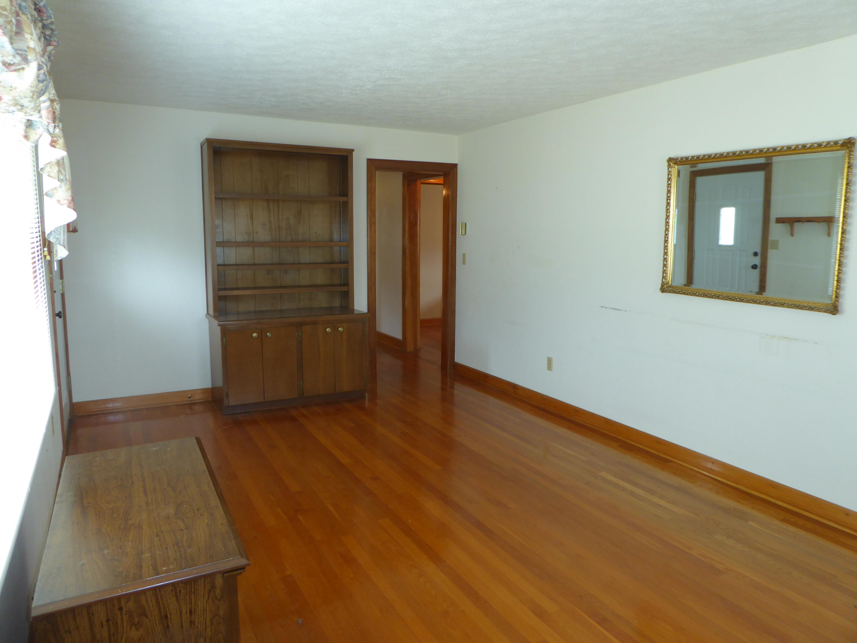61 Wescott Road Rocky Mount, VA 24151 - Photo 14 of 30 14 Living Room