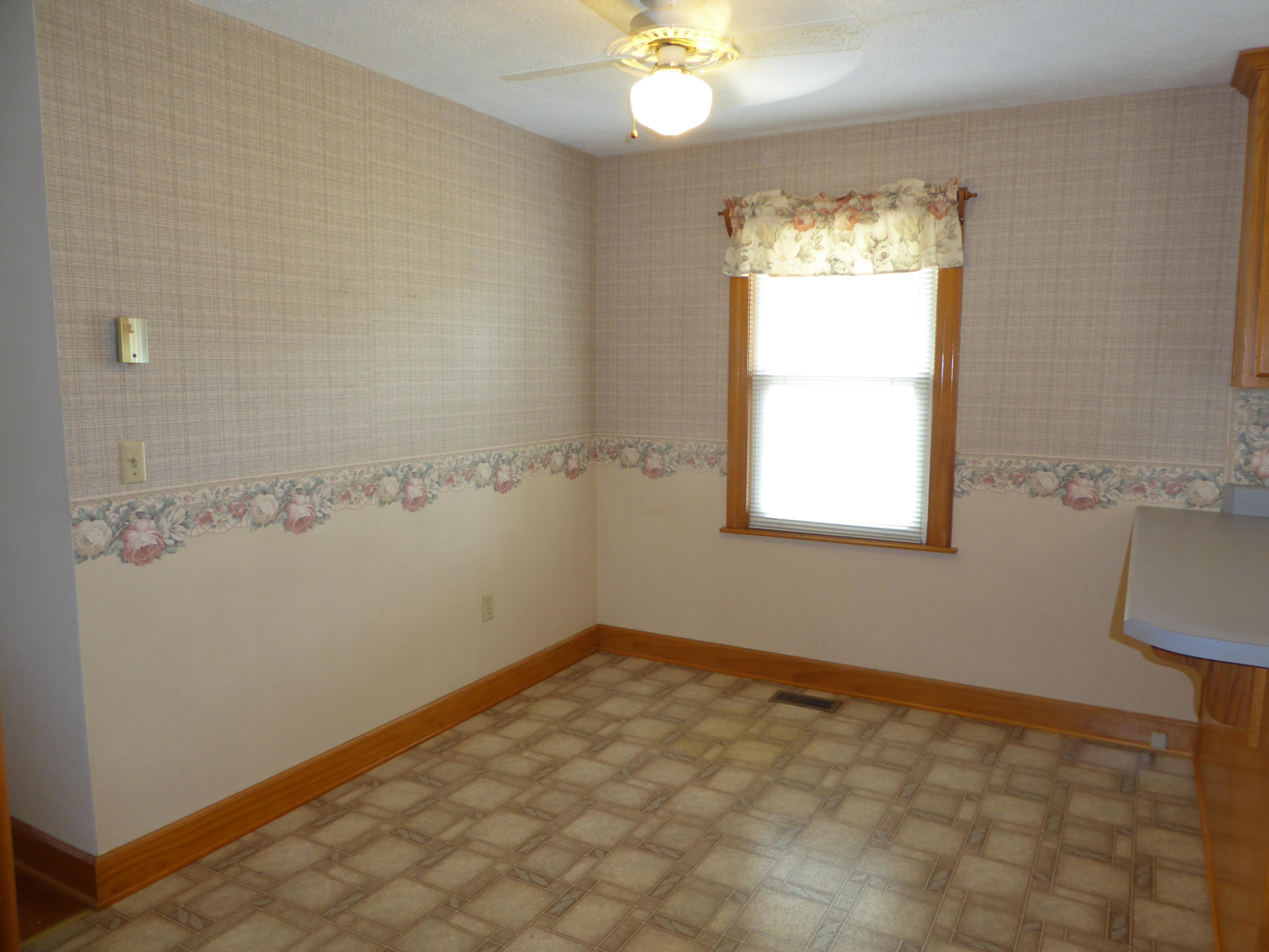 61 Wescott Road Rocky Mount, VA 24151 - Photo 5 of 30 5 Dining Area