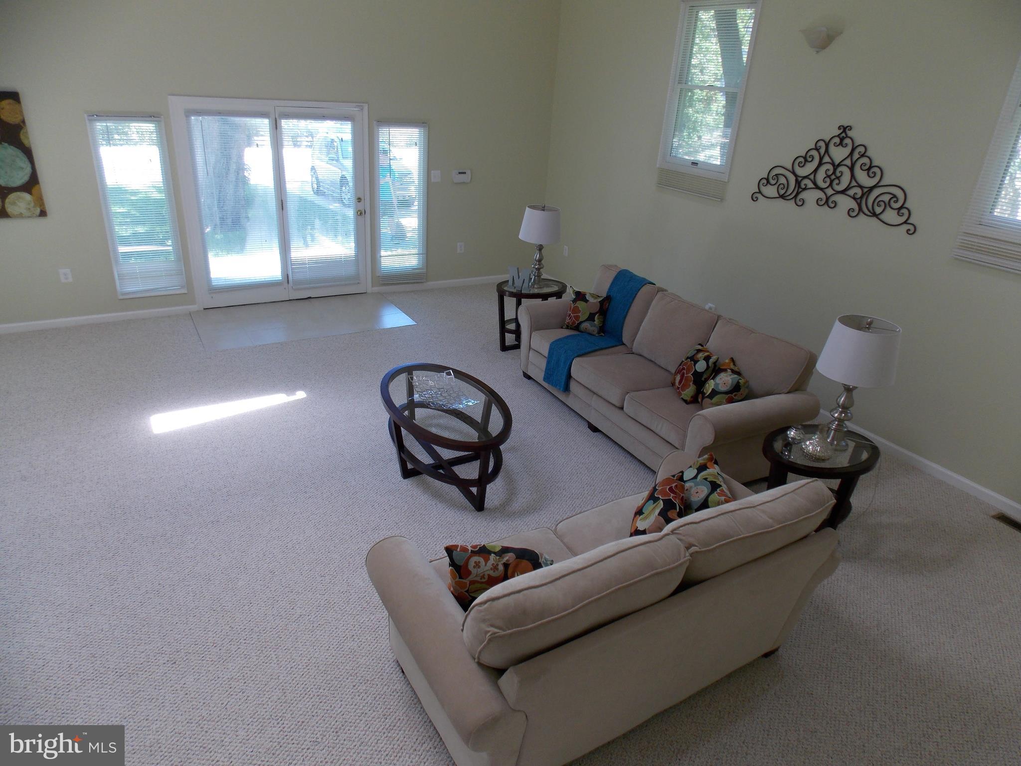 9415 Monroe Street Silver Spring, MD 20910 - Photo 20 of 30 Family Room