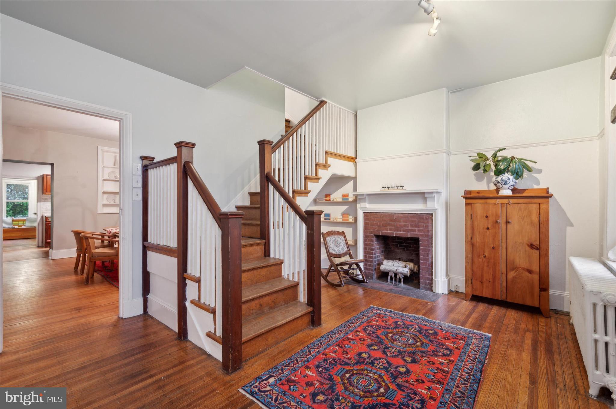 124 West Rittenhouse Street Philadelphia, PA 19144 - Photo 4 of 44 Foyer