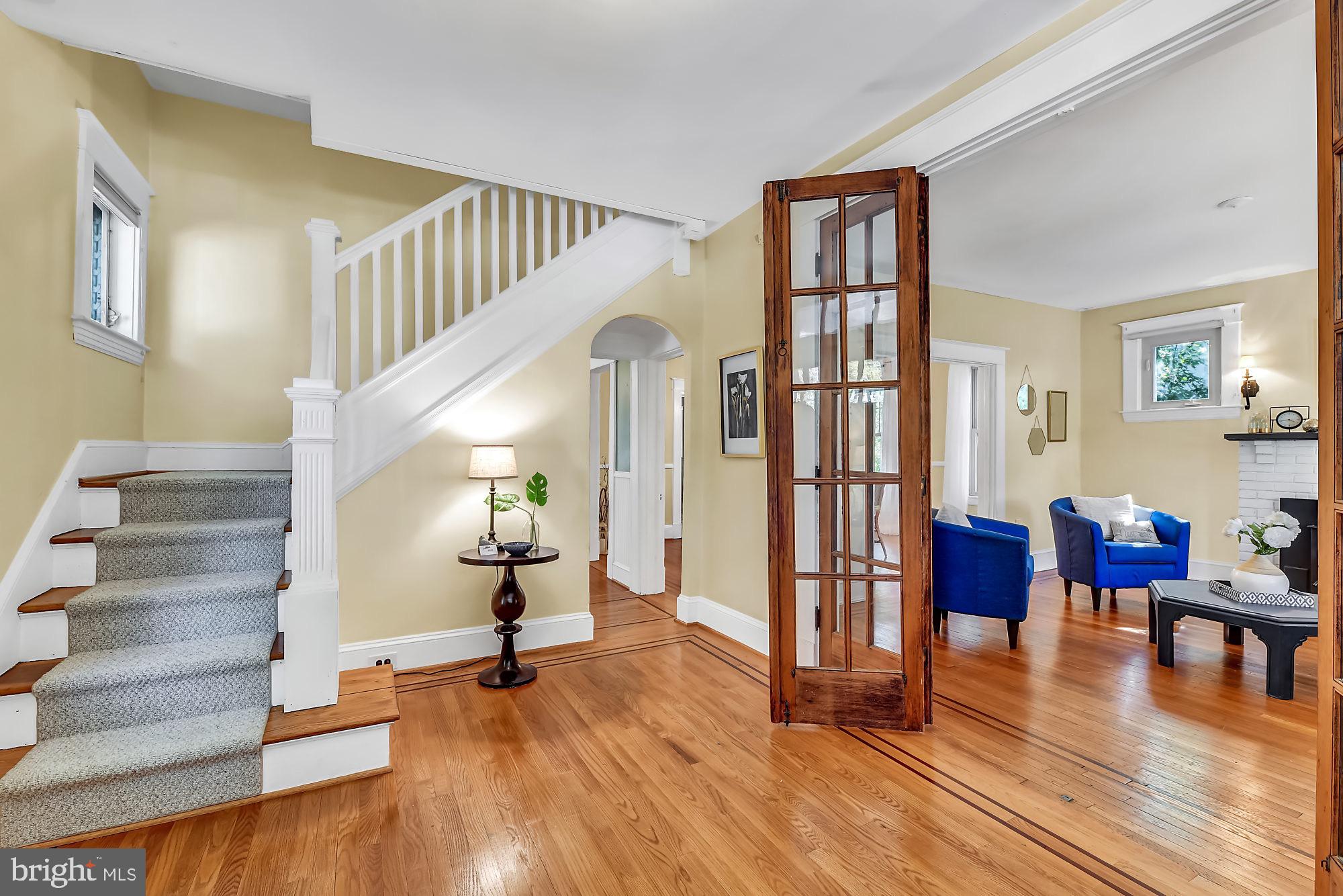 229 Mallow Hill Road Baltimore, MD 21229 - Photo 3 of 35