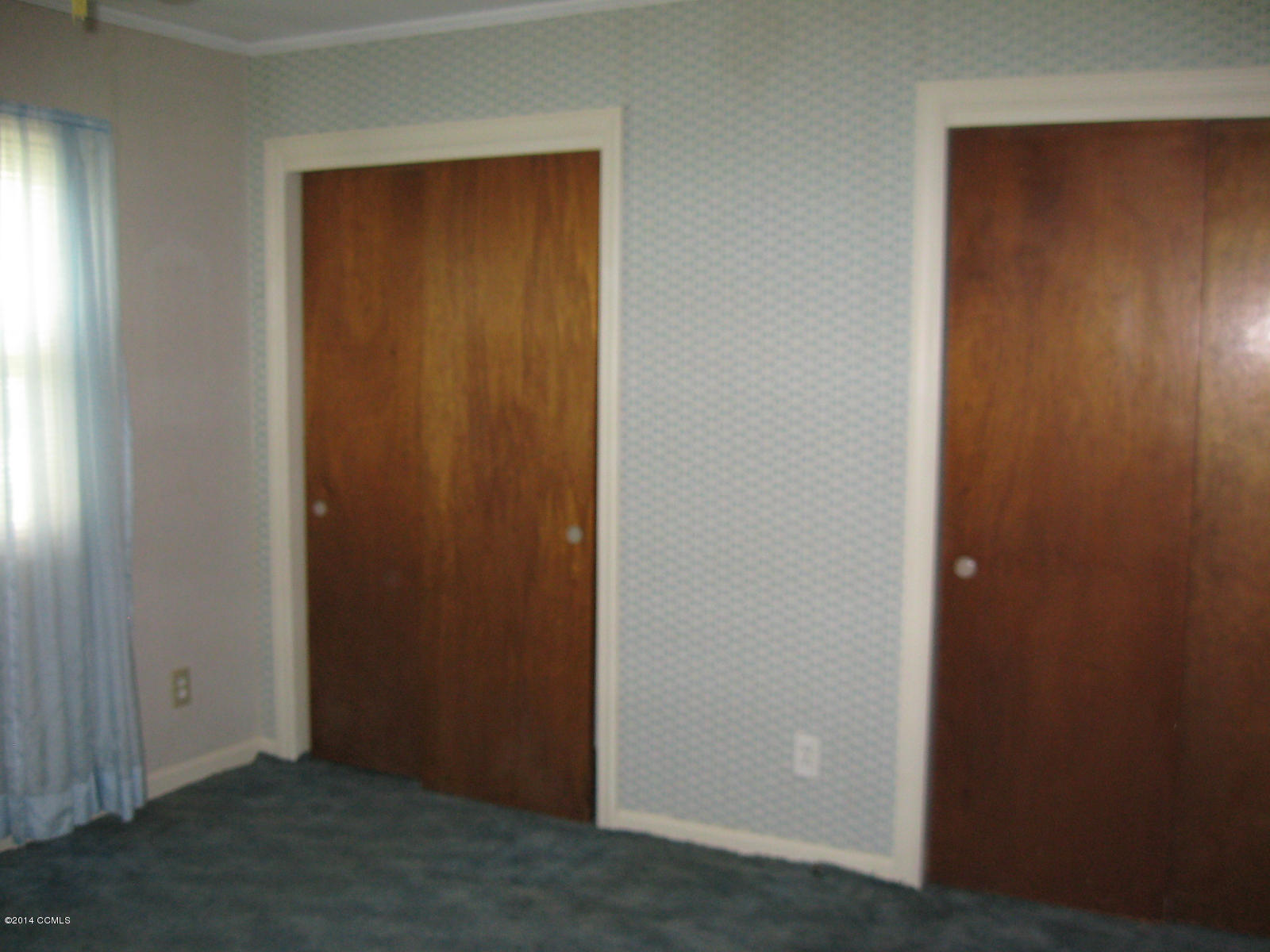 4109 Country Club Road Morehead City, NC 28557 - Photo 18 of 31 Master Bedroom with 2 Closets