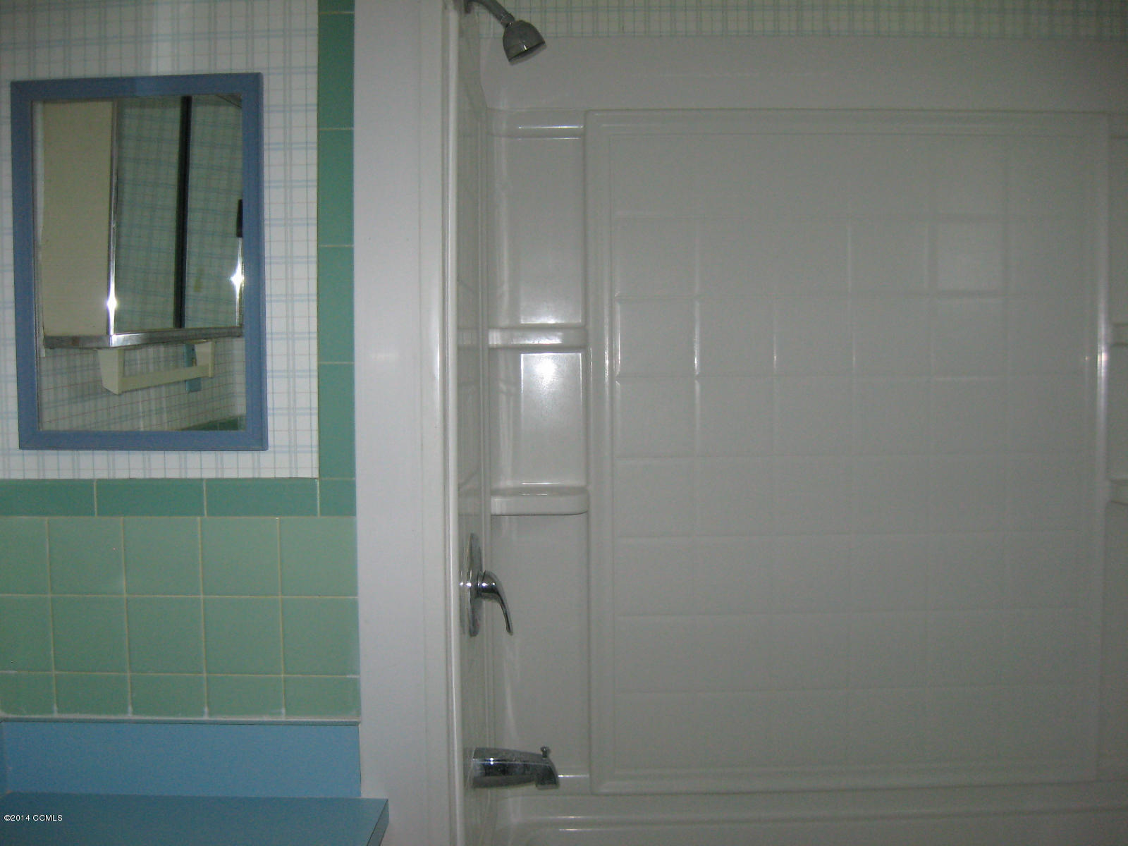 4109 Country Club Road Morehead City, NC 28557 - Photo 20 of 31 Master Bathroom
