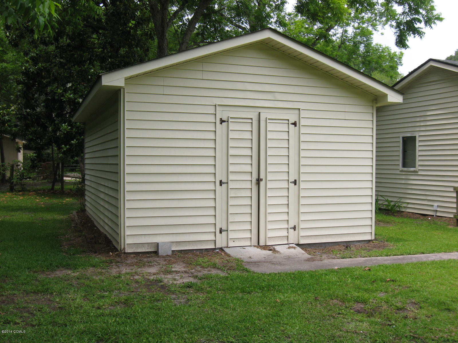 4109 Country Club Road Morehead City, NC 28557 - Photo 27 of 31 Outside Storage Shed 14 X 20