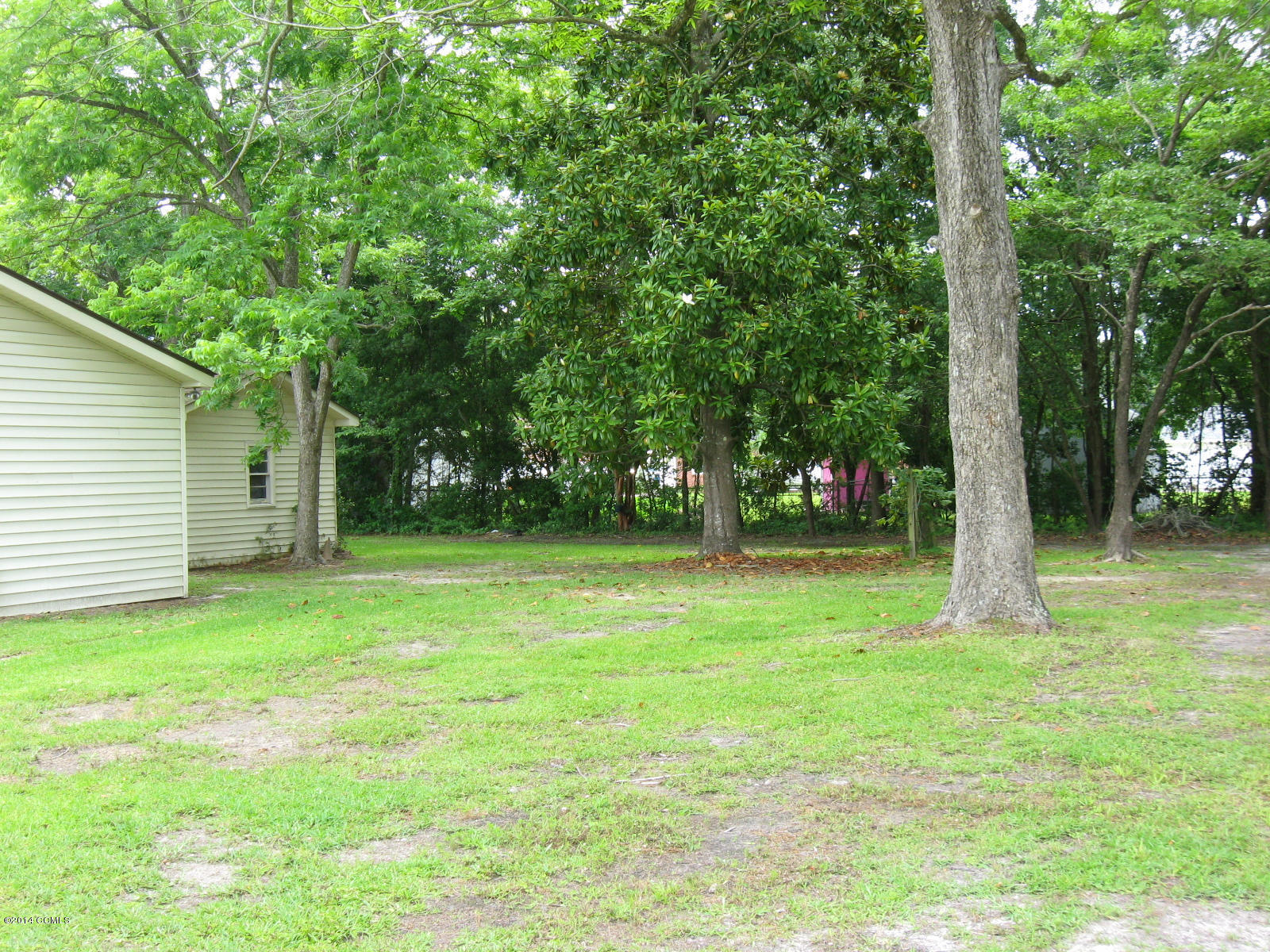 4109 Country Club Road Morehead City, NC 28557 - Photo 28 of 31 Side Yard