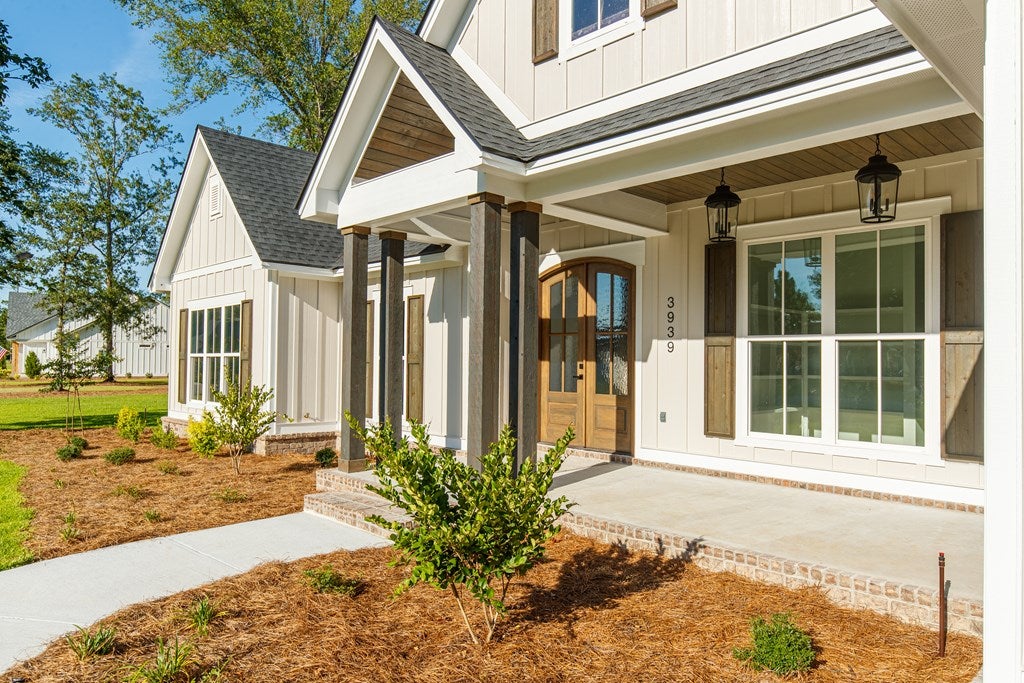 3939 Timber Ridge Road Valdosta, GA 31601 - Photo 3 of 51 Gallery Image 3