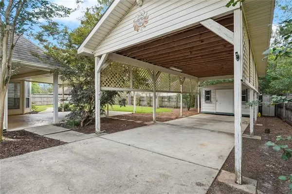 $2,500 | 937 Crestwood Boulevard, Covington, LA 70433
