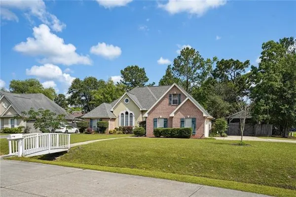 $2,500 | 937 Crestwood Boulevard, Covington, LA 70433