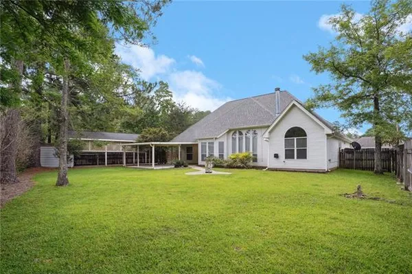 $2,500 | 937 Crestwood Boulevard, Covington, LA 70433