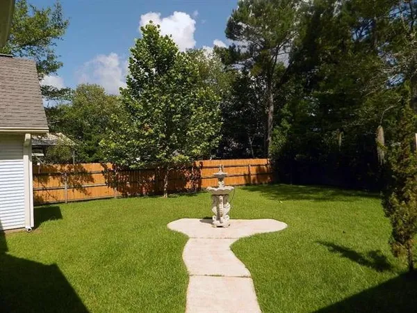 $2,500 | 937 Crestwood Boulevard, Covington, LA 70433