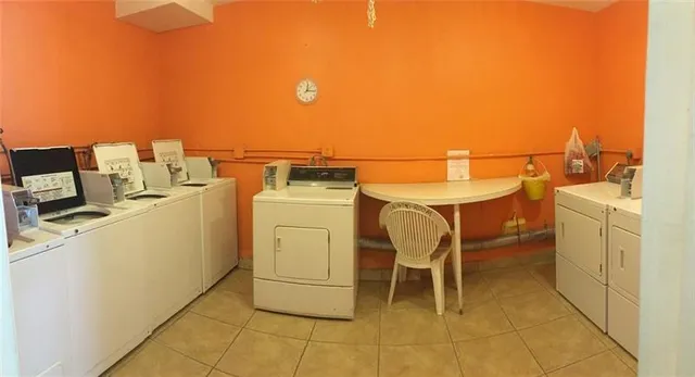 a view of a car park in front of house