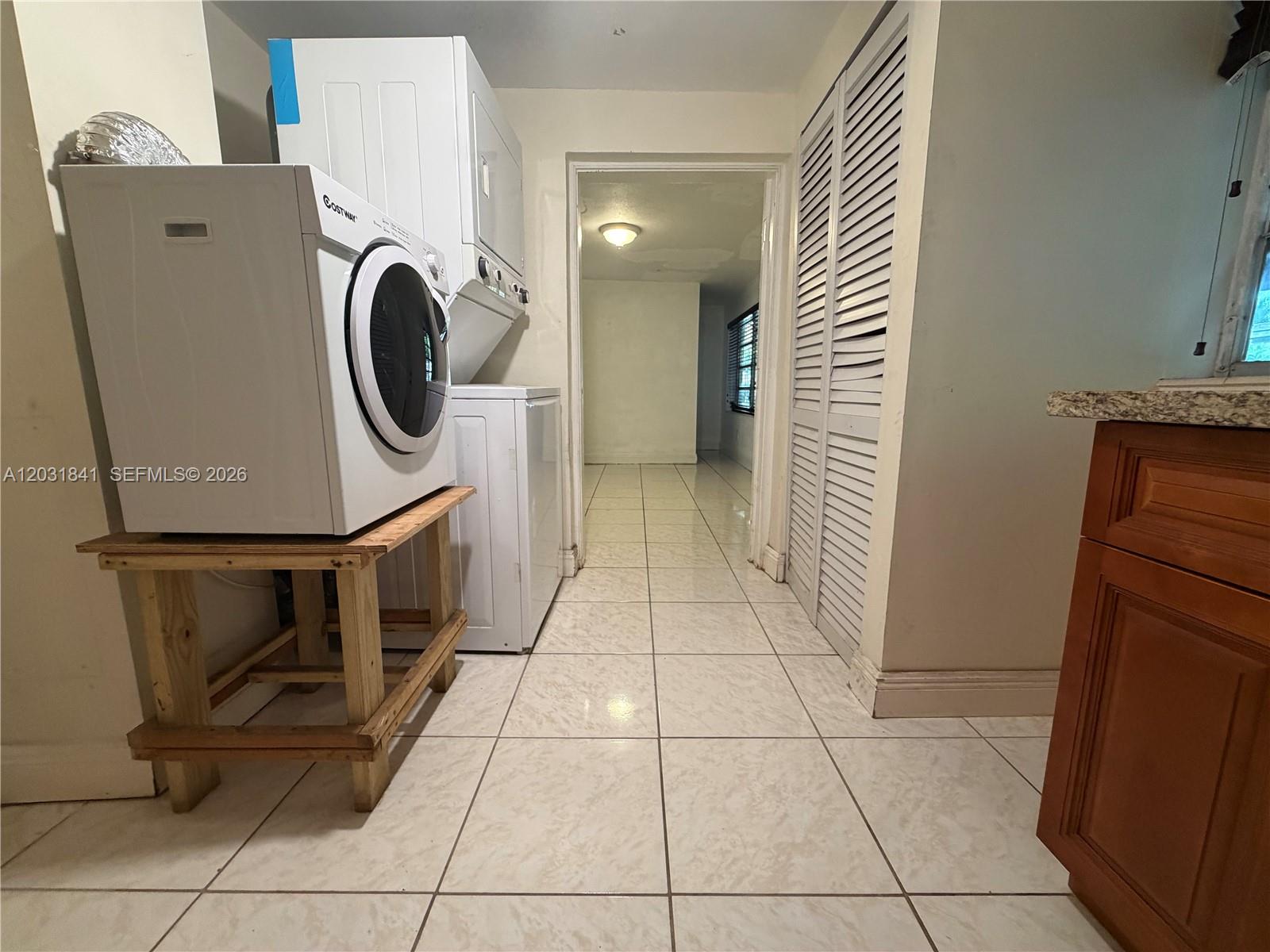 6318 Southwest 27th Street Miami, FL 33155 - Photo 12 of 15