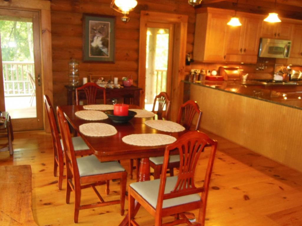 1202 May's Rdg Road Butler, TN 37640 - Photo 11 of 29 Dining Area