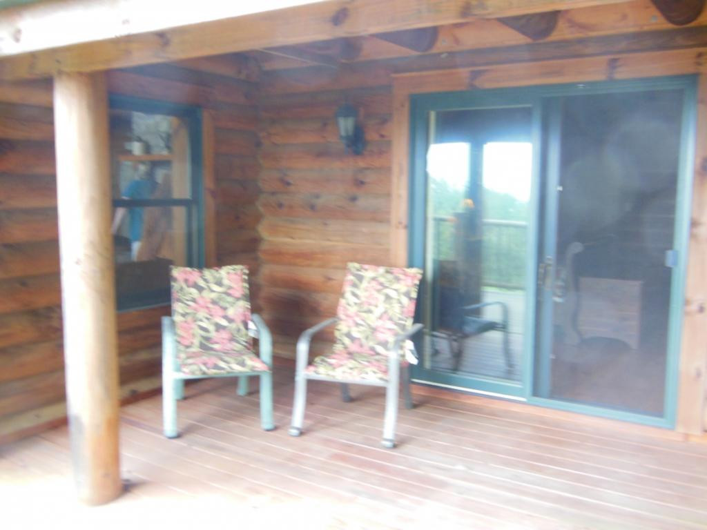 1202 May's Rdg Road Butler, TN 37640 - Photo 14 of 29 Covered deck area off Master