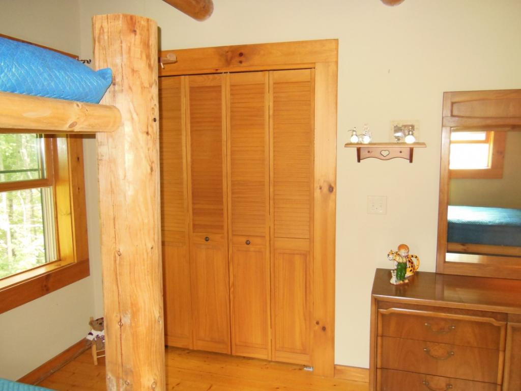 1202 May's Rdg Road Butler, TN 37640 - Photo 24 of 29 Guest rooms generous closets