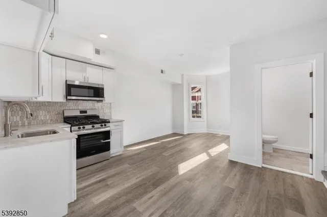 $659,900 | 1119 1/2 Hampton Place, Elizabeth, NJ 07201