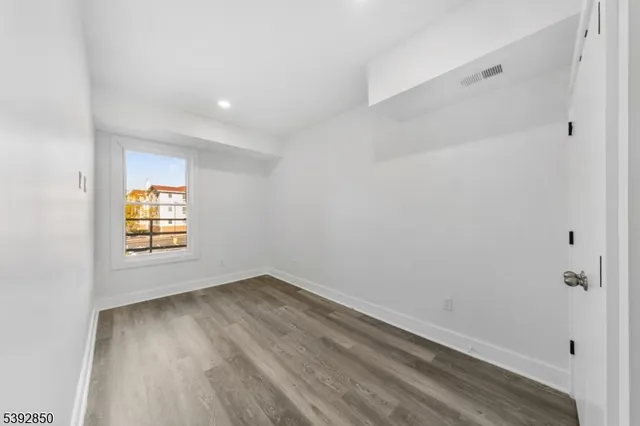 $659,900 | 1119 1/2 Hampton Place, Elizabeth, NJ 07201