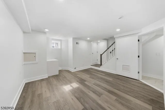 $659,900 | 1119 1/2 Hampton Place, Elizabeth, NJ 07201