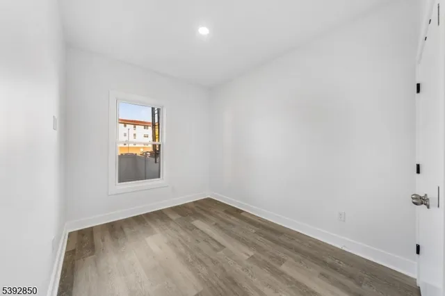 $659,900 | 1119 1/2 Hampton Place, Elizabeth, NJ 07201