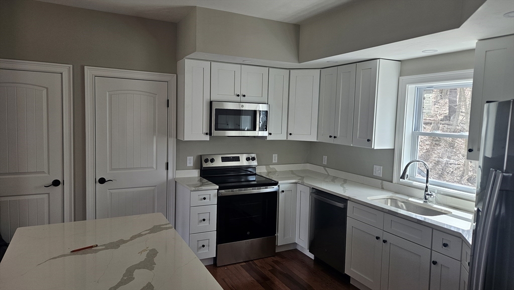 4 Aurora Street Worcester, MA 01607 - Photo 23 of 40 Gallery Image 23