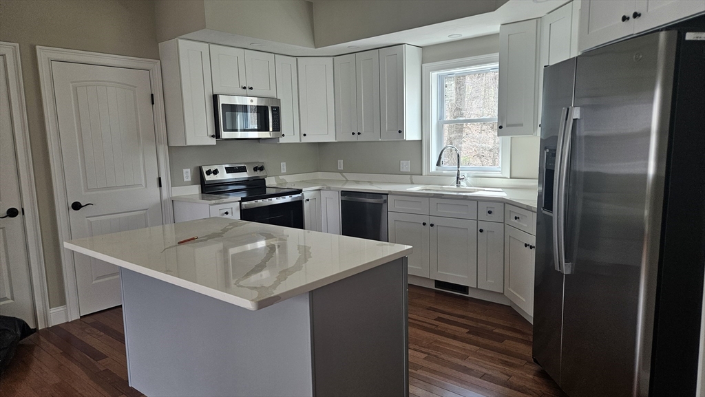 4 Aurora Street Worcester, MA 01607 - Photo 24 of 40 Gallery Image 24