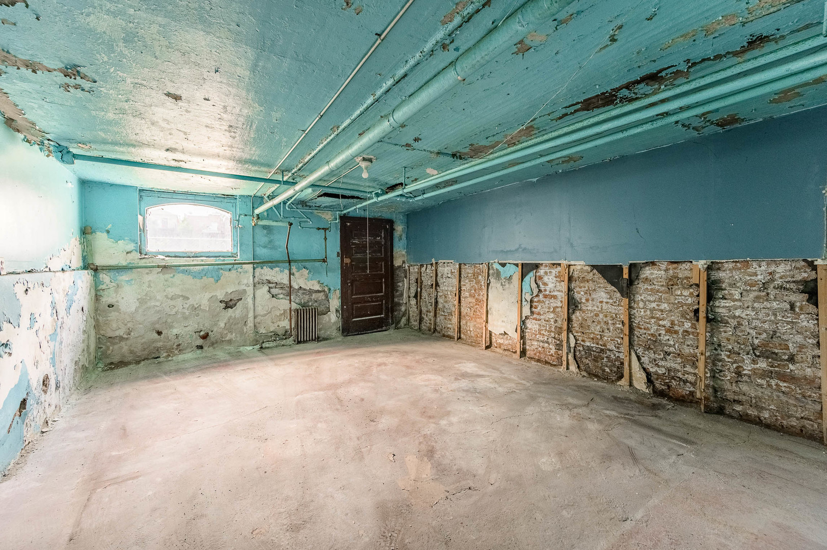 430 East 46th Street Chicago, IL 60653 - Photo 15 of 15 a view of a garage