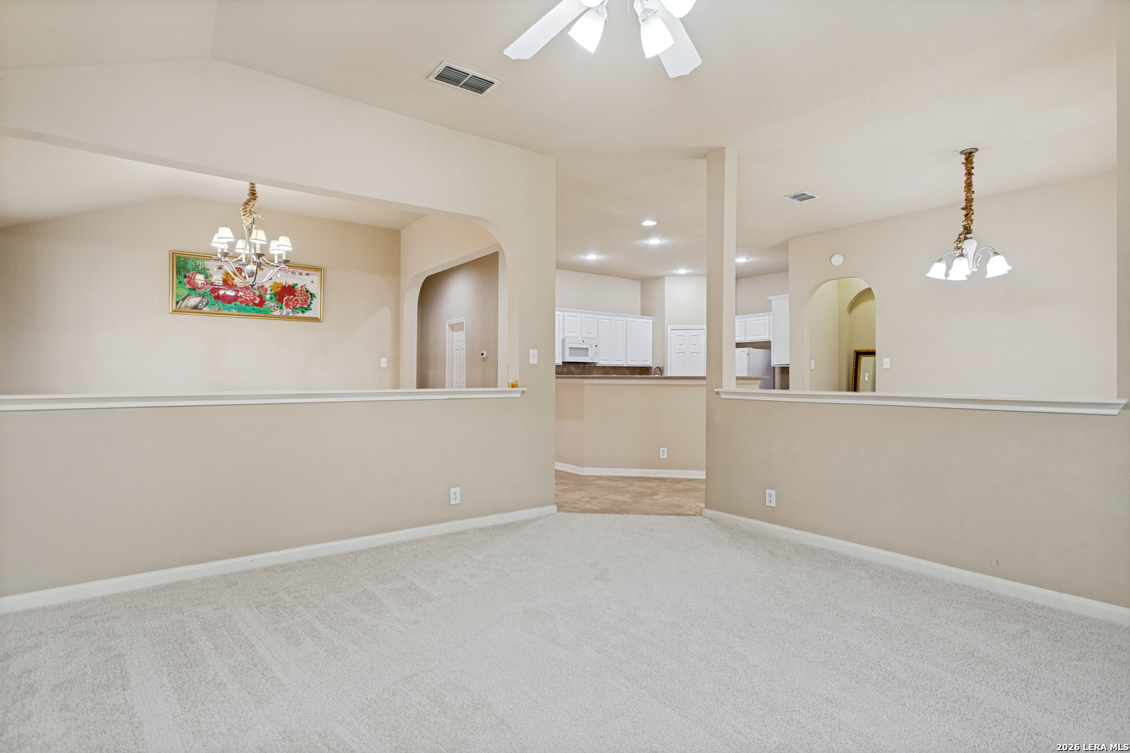 8910 Hanover Forest Helotes, TX 78023 - Photo 5 of 30