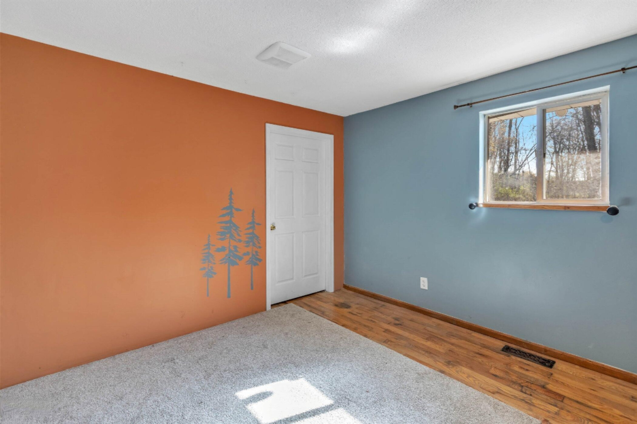 550 South Bliss Road Sumner, MI 48889 - Photo 18 of 39 20-550 S Bliss Rd-WindowStill-Real-Estat