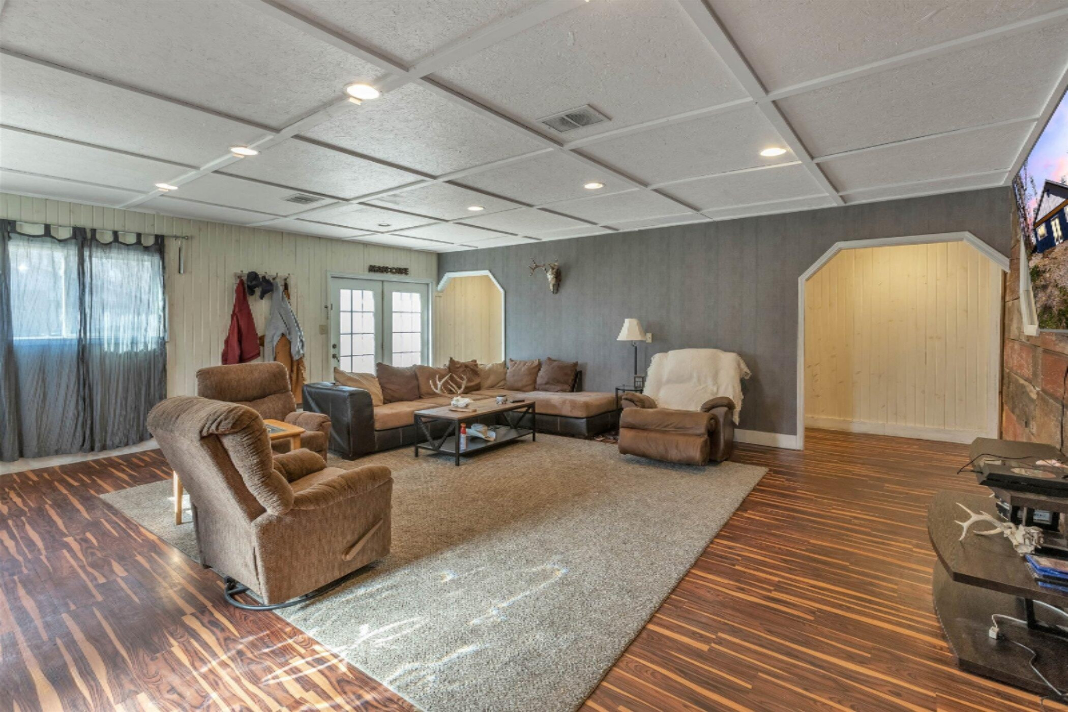 550 South Bliss Road Sumner, MI 48889 - Photo 6 of 39 07-550 S Bliss Rd-WindowStill-Real-Estat