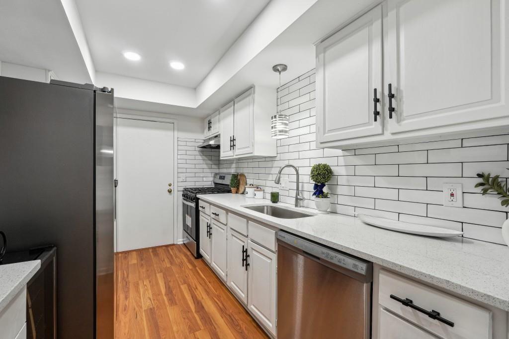 6851 Roswell Road, Unit N20 Sandy Springs, GA 30328 - Photo 11 of 39 Gallery Image 11