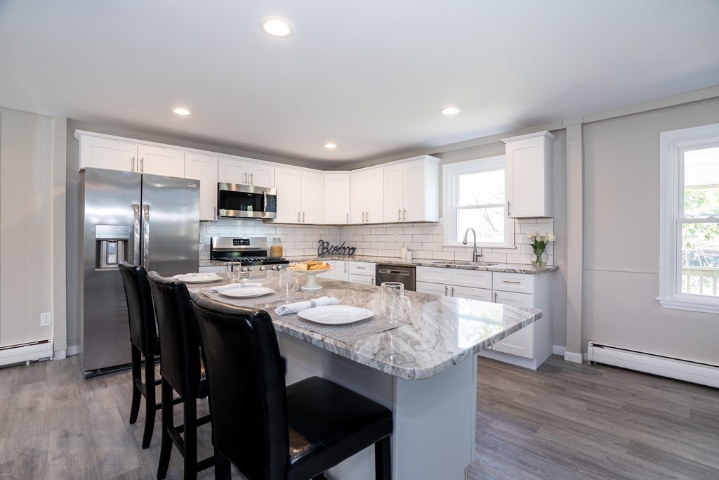83 Westfield Road Holyoke, MA 01040 - Photo 2 of 41 Gallery Image 2