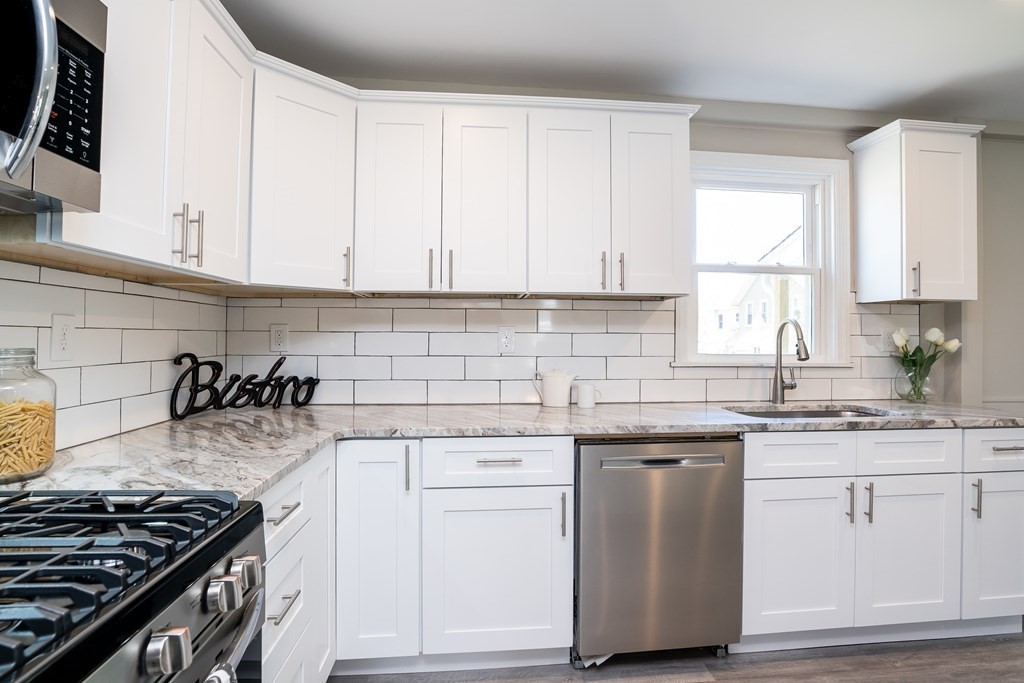 83 Westfield Road Holyoke, MA 01040 - Photo 6 of 41 Gallery Image 6