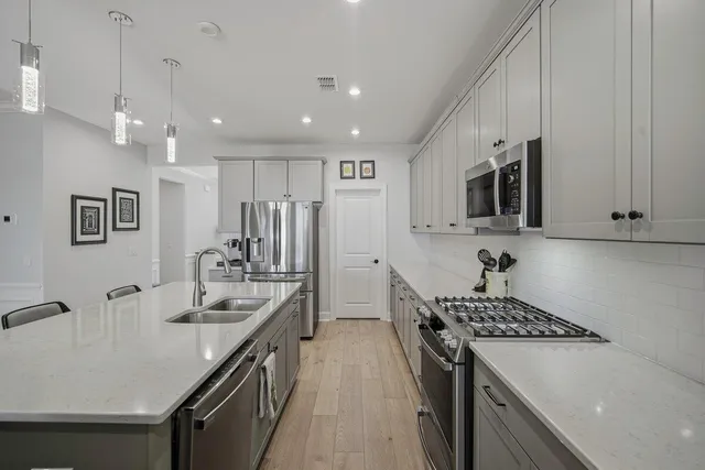 $425,000 | 410 Seaside Trail, Summerville, SC 29486