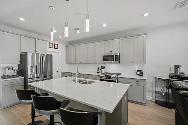 $425,000 | 410 Seaside Trail, Summerville, SC 29486