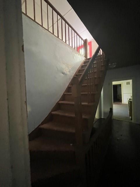 635 Rising Main Avenue Pittsburgh, PA 15212 - Photo 26 of 34 a view of entryway