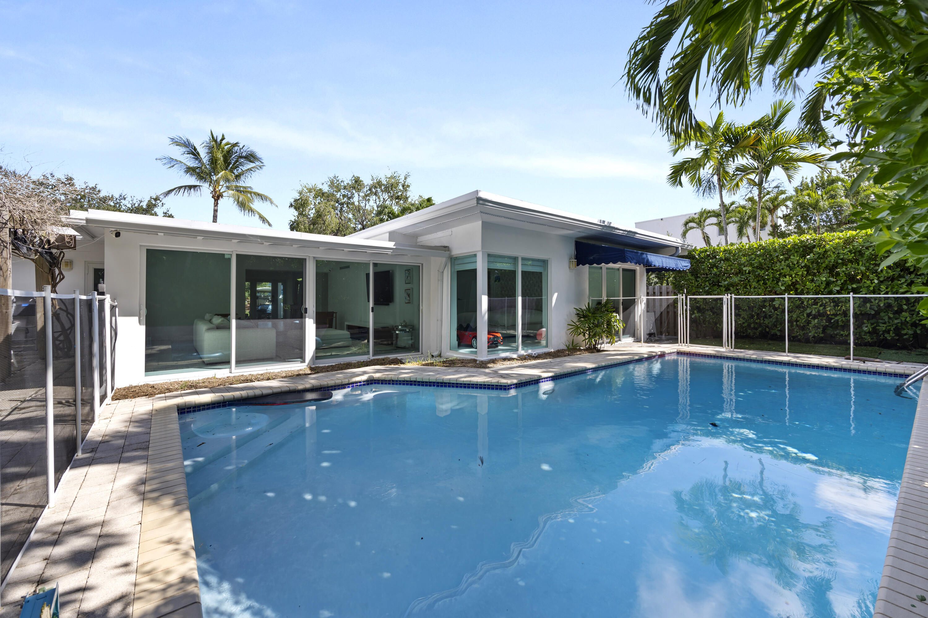 630 Allendale Road Key Biscayne, FL 33149 - Photo 40 of 41 0035