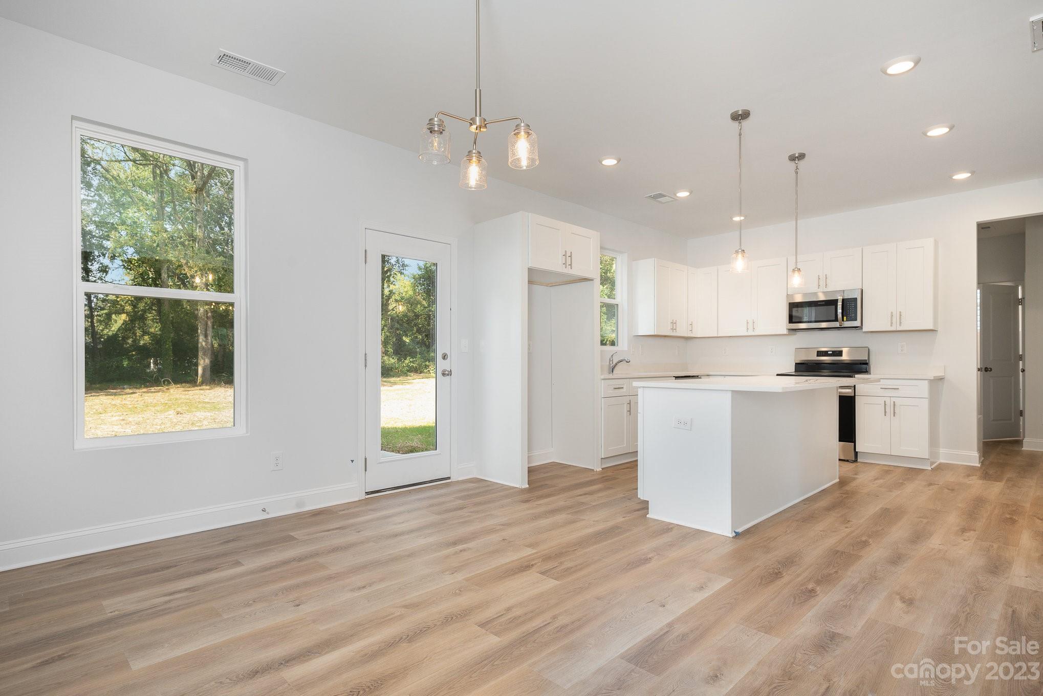 1010 Helms Road Charlotte, NC 28214 - Photo 11 of 43 Gallery Image 11